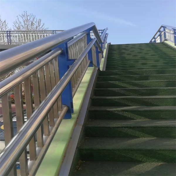 不銹鋼防撞護(hù)欄